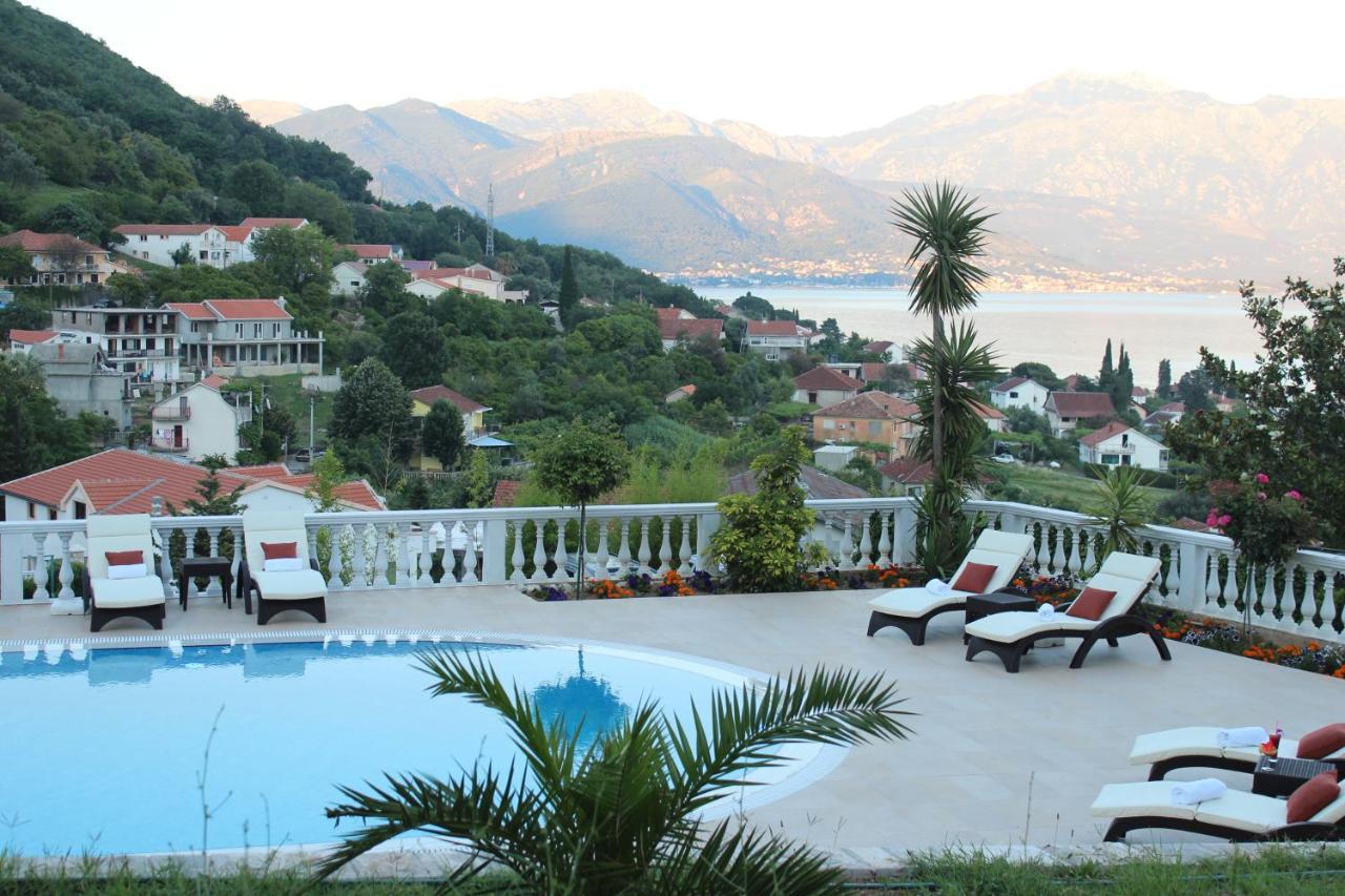 Monte Aria Panorama Suites Herceg Novi Exteriör bild