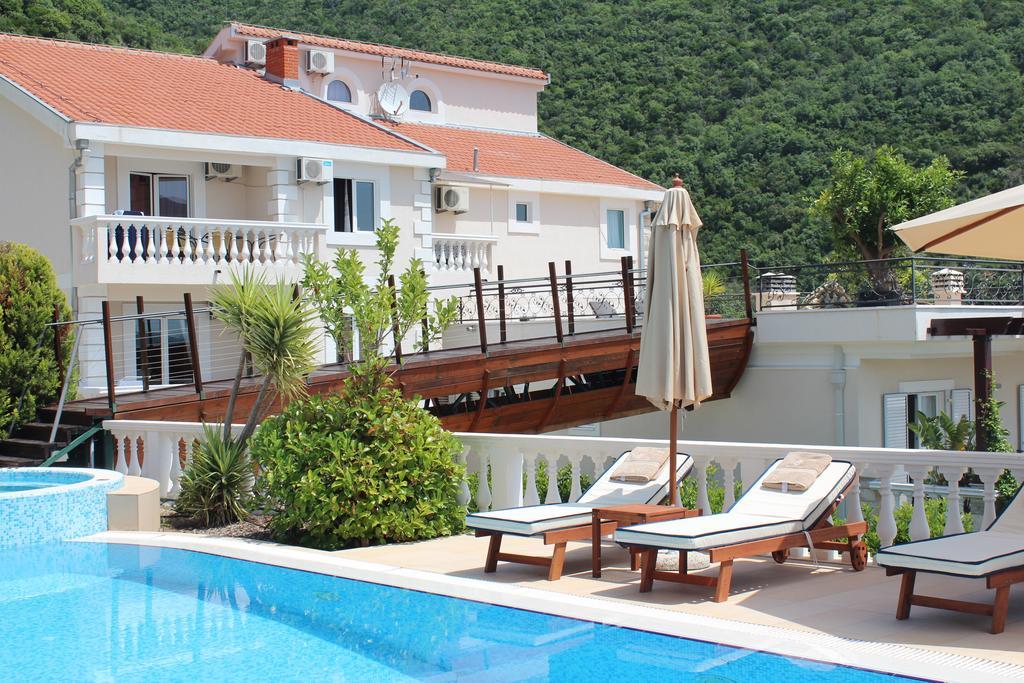 Monte Aria Panorama Suites Herceg Novi Exteriör bild